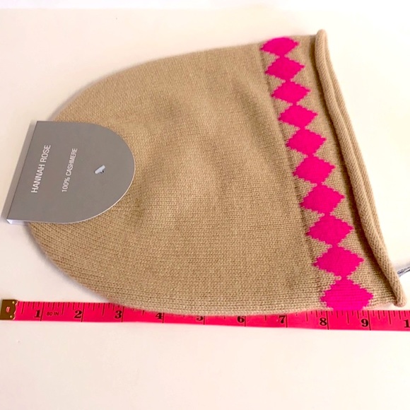 NWT 100% Cashmere Hannah Rose -Cashmere Beanie with pink diamond print. - Picture 3 of 4